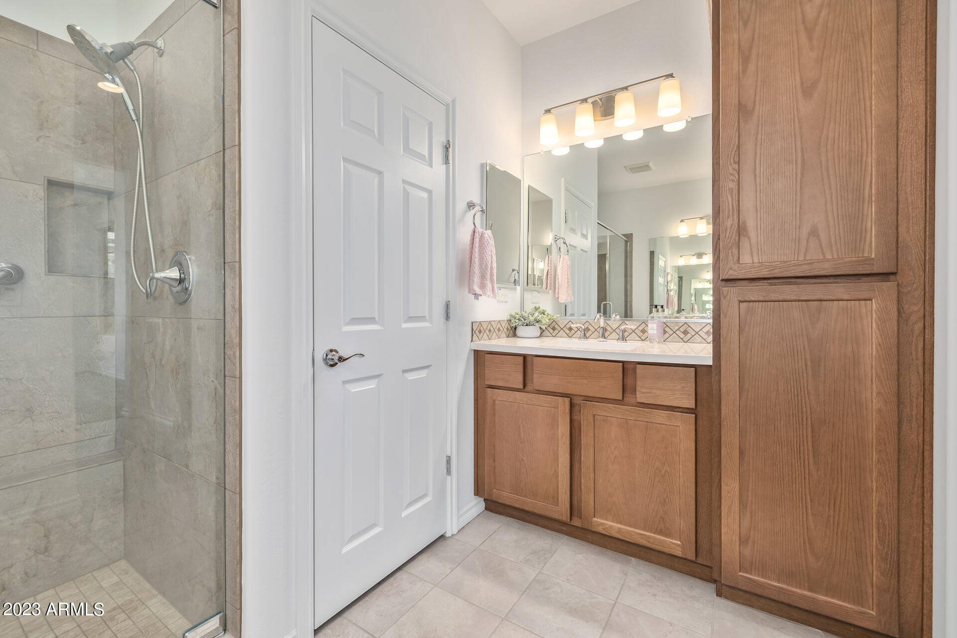 678 E COBBLE STONE Drive