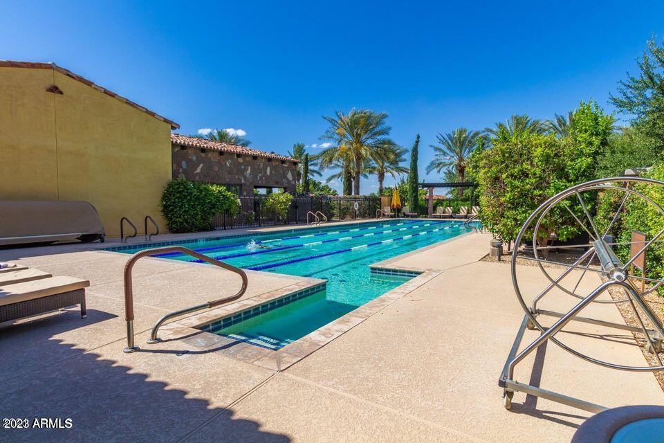 678 E COBBLE STONE Drive