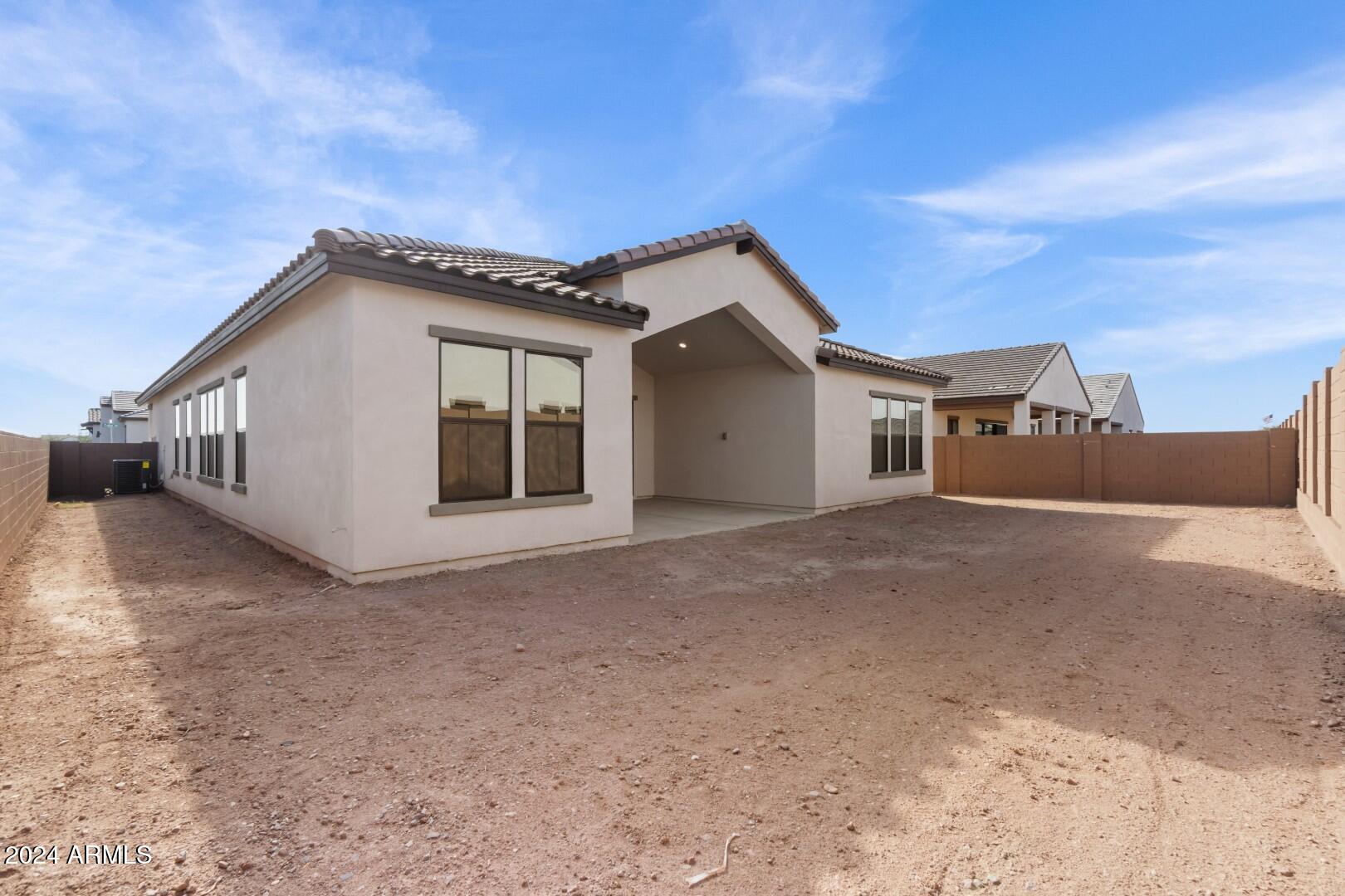 702 E Coho Drive
