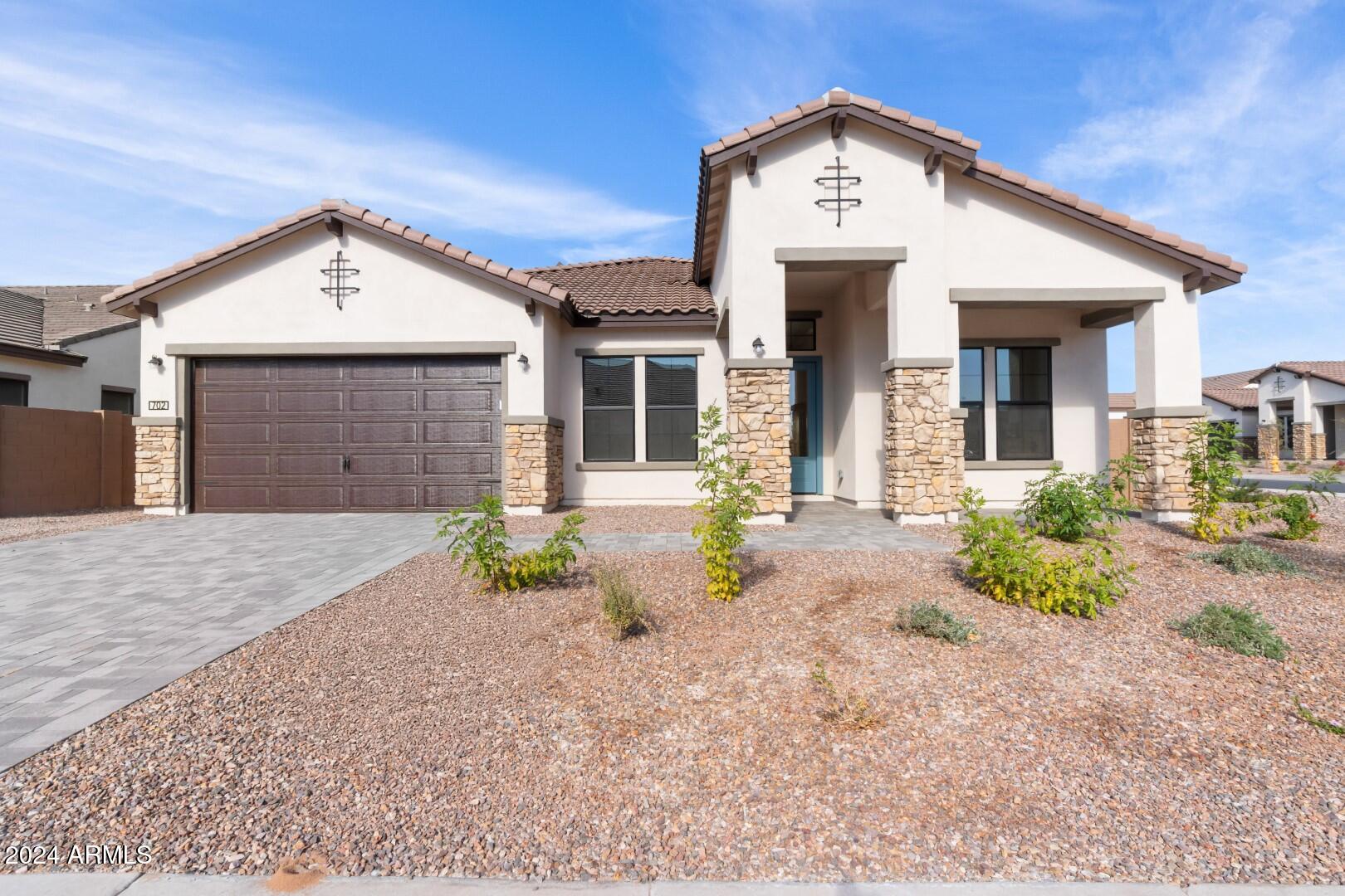 702 E Coho Drive