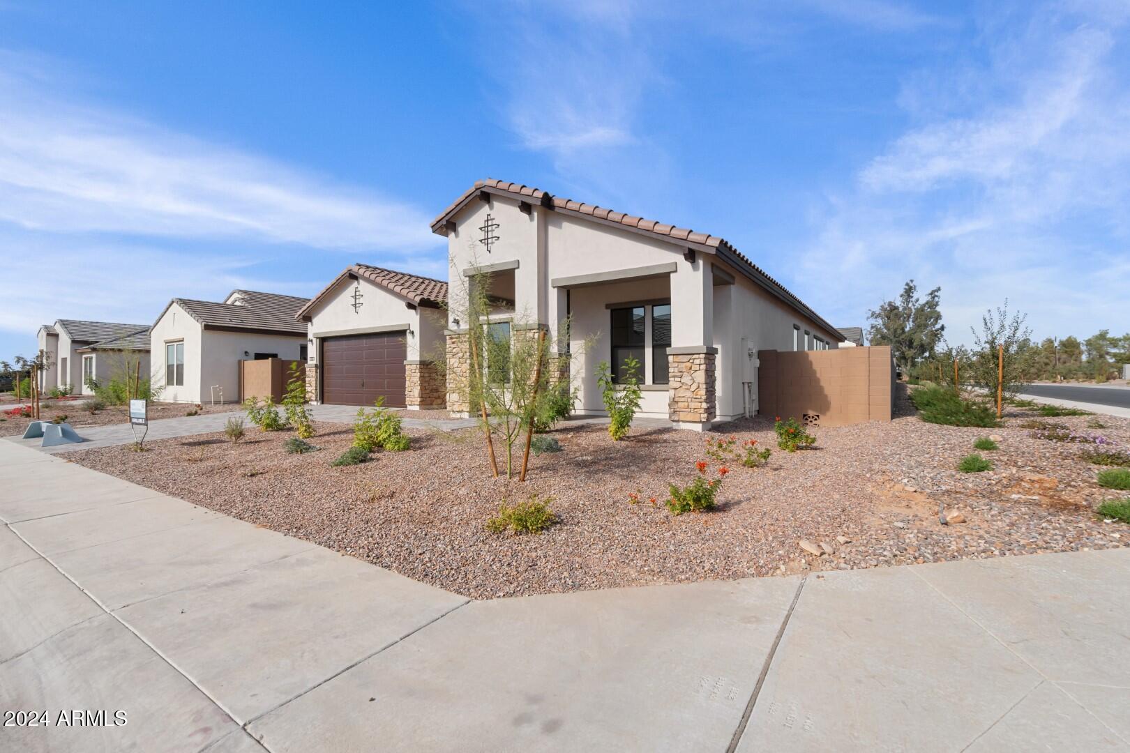 702 E Coho Drive