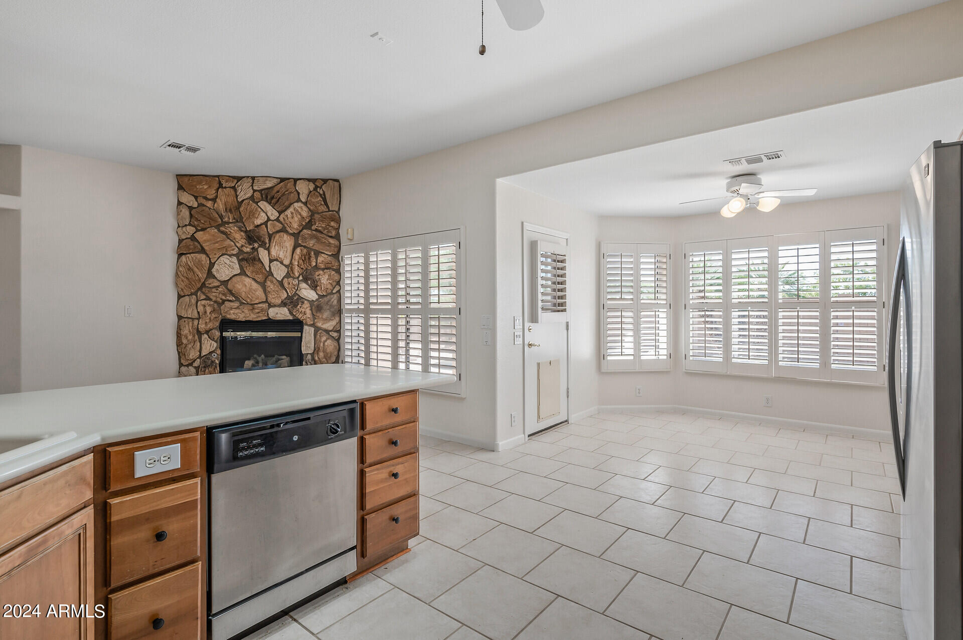 7647 W BETTY ELYSE Lane