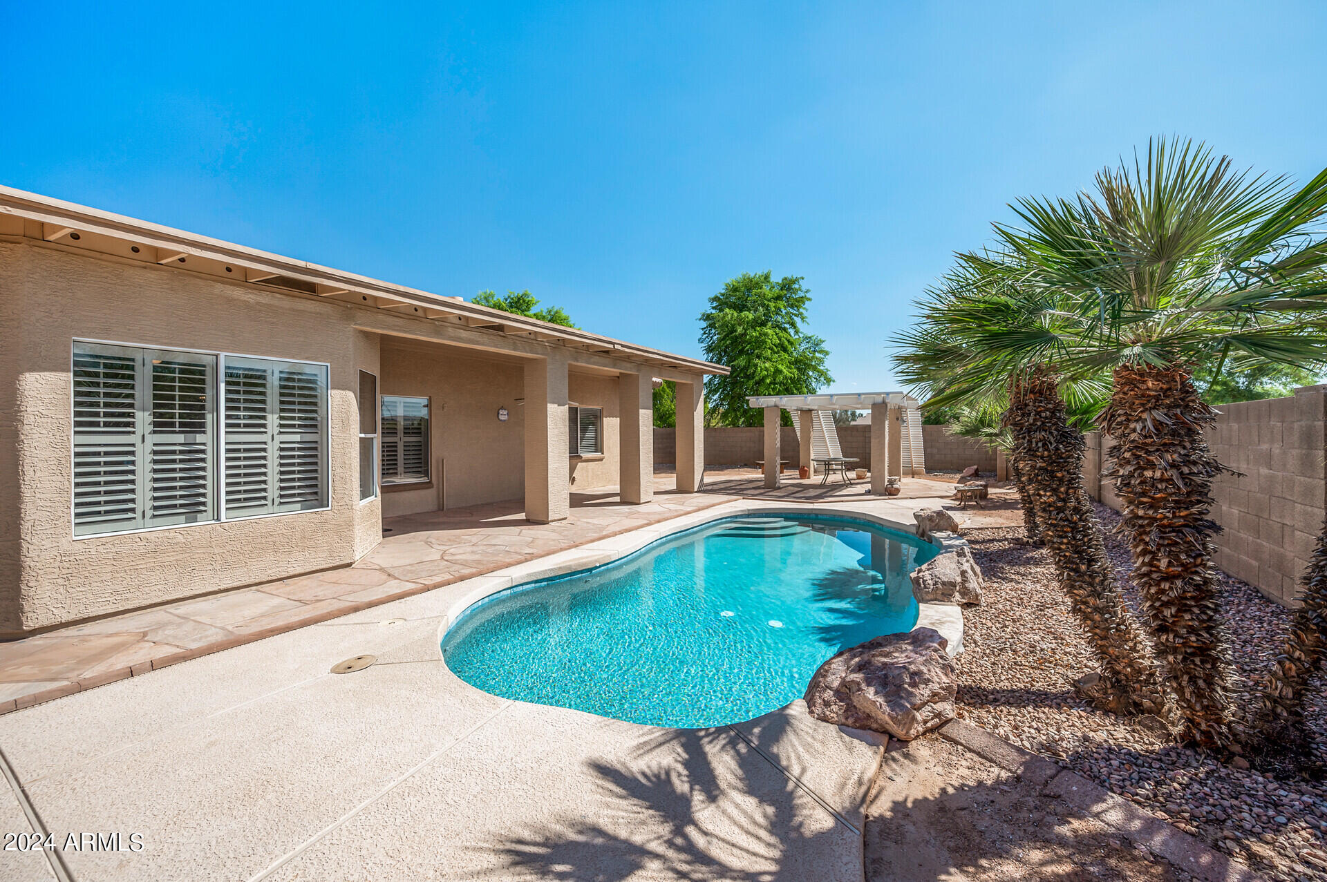 7647 W BETTY ELYSE Lane