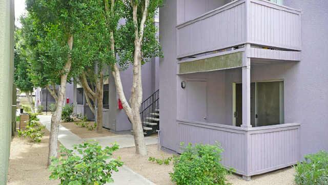 740 W ELM Street, 110