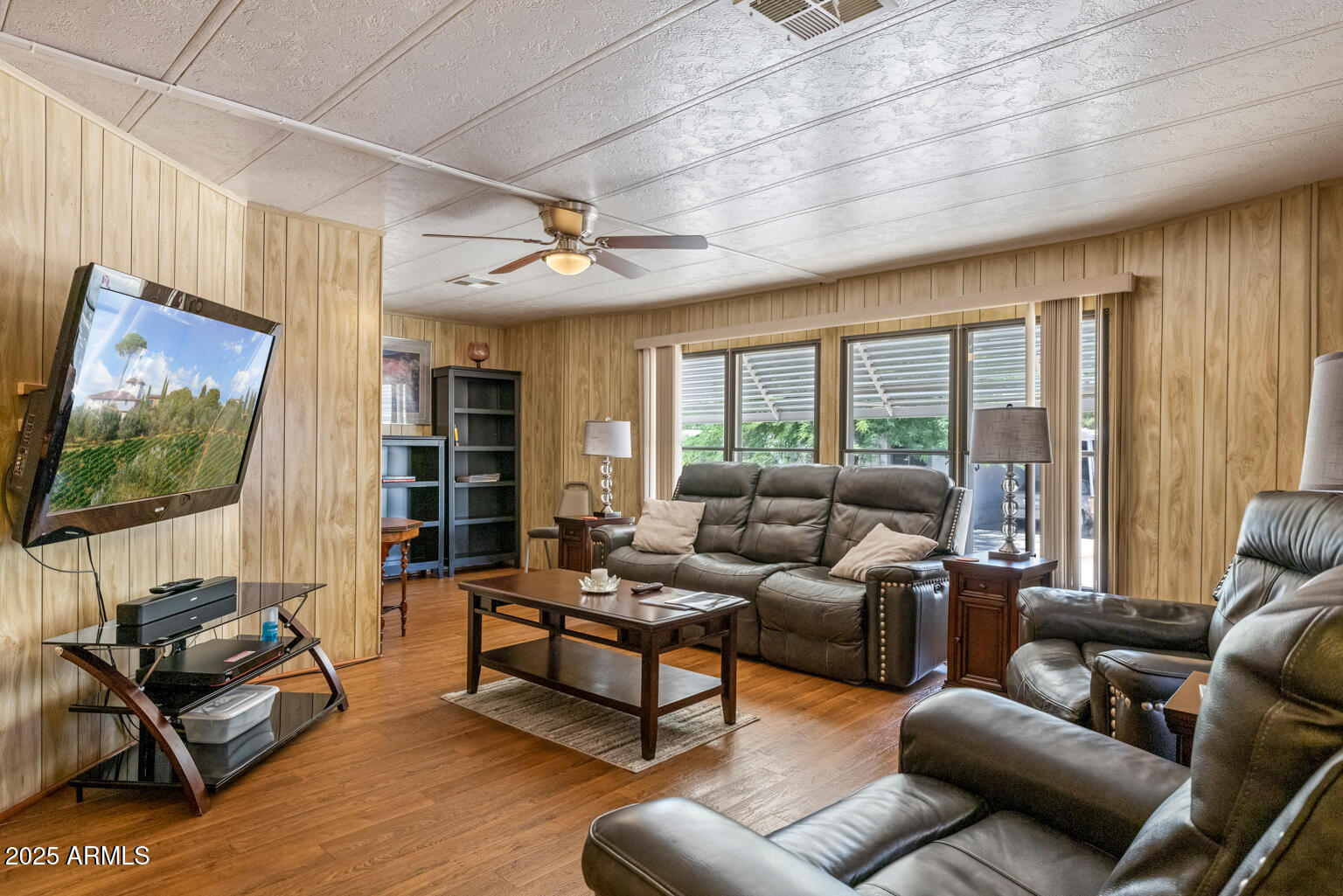 1638 E John Cabot Road