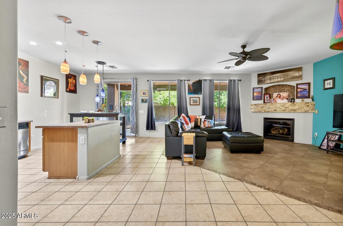 2930 W CARSON Road