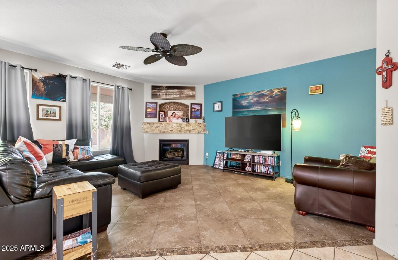 2930 W CARSON Road