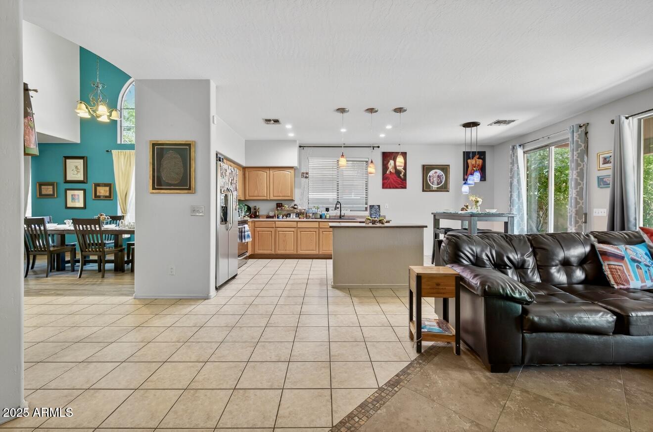 2930 W CARSON Road