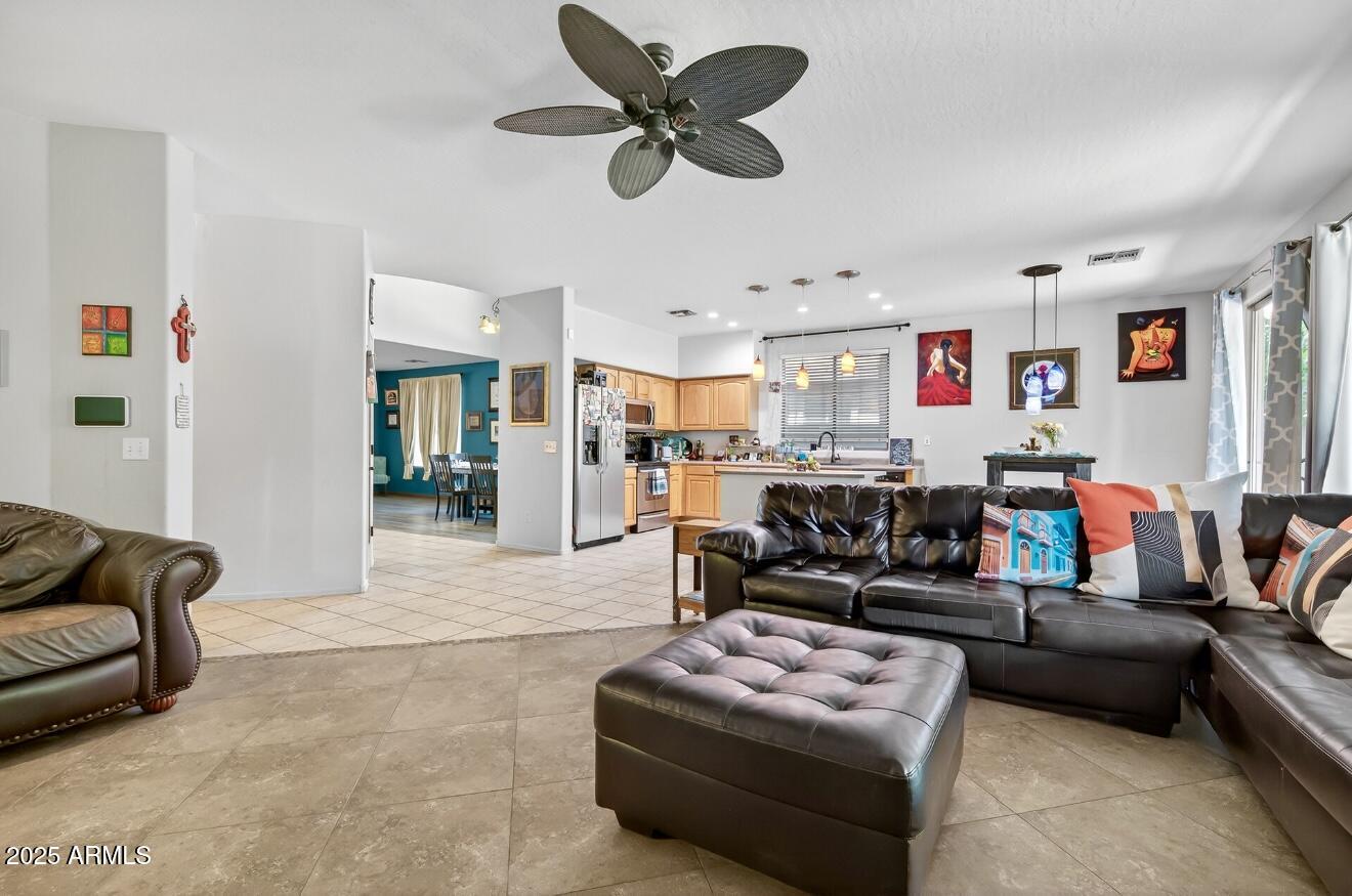 2930 W CARSON Road