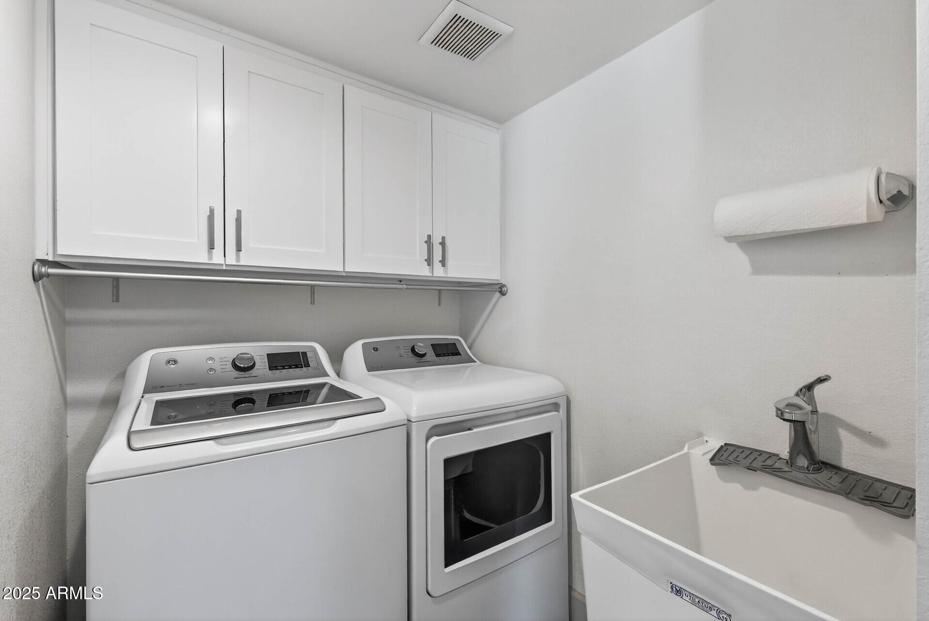 258 W MAYA Drive