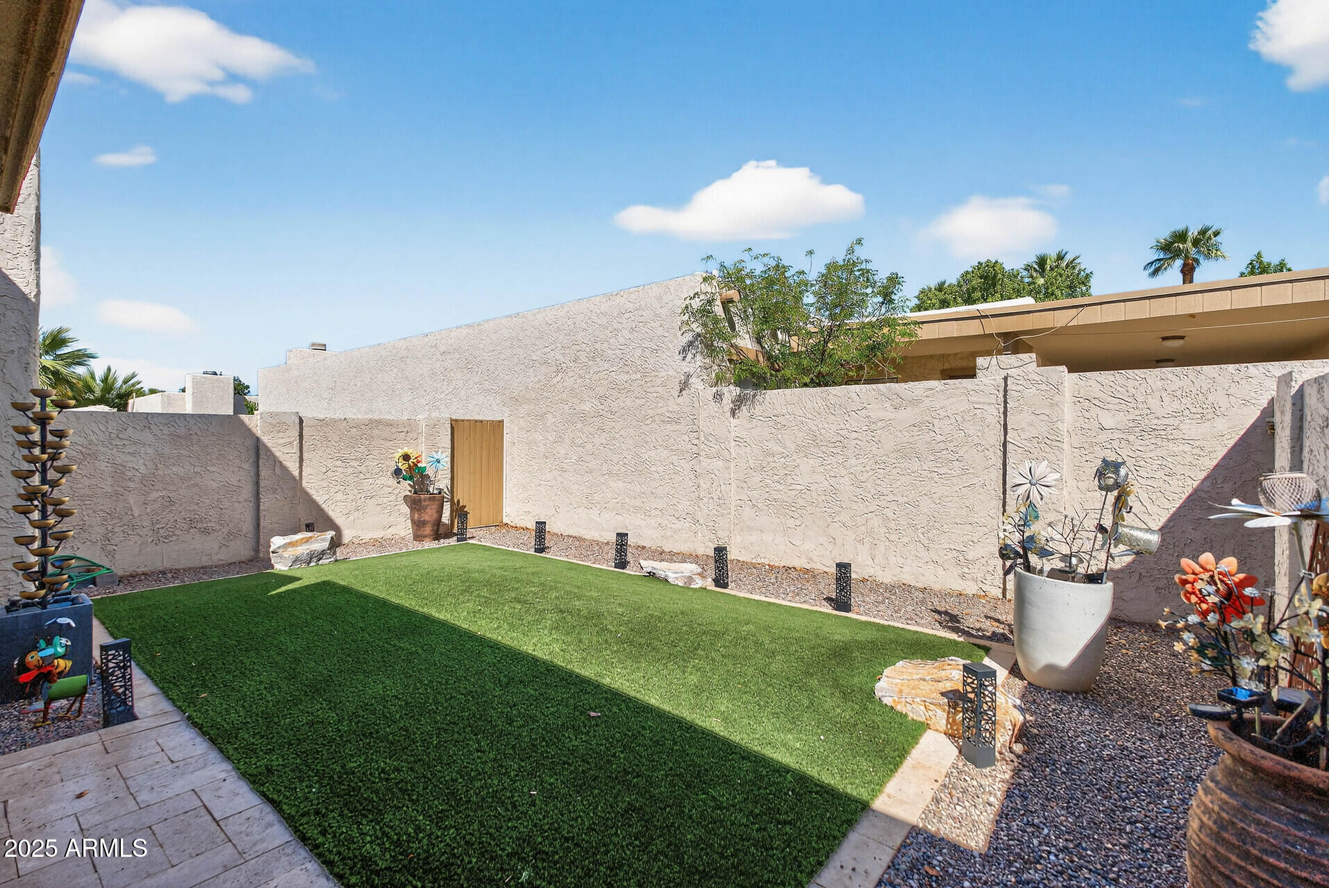 258 W MAYA Drive