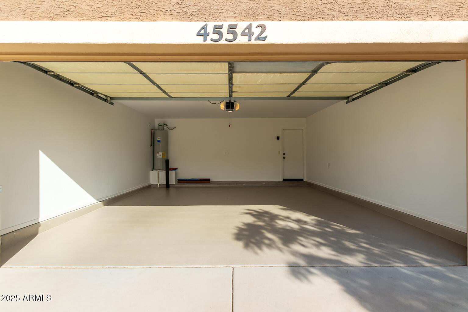 45542 W GUILDER Avenue