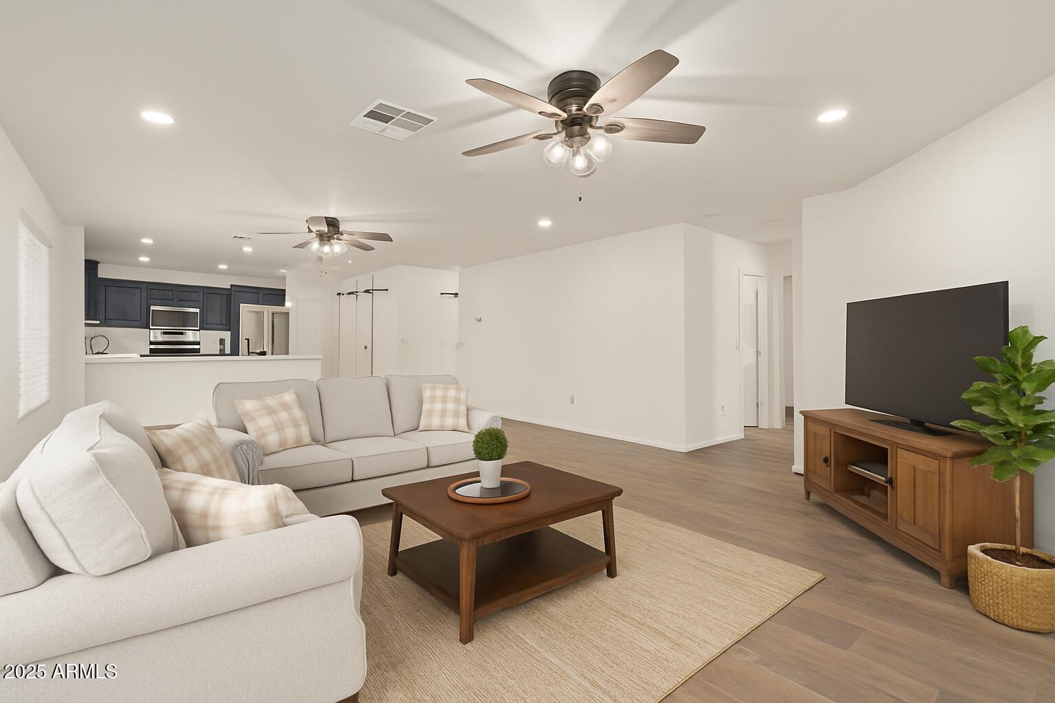 45542 W GUILDER Avenue