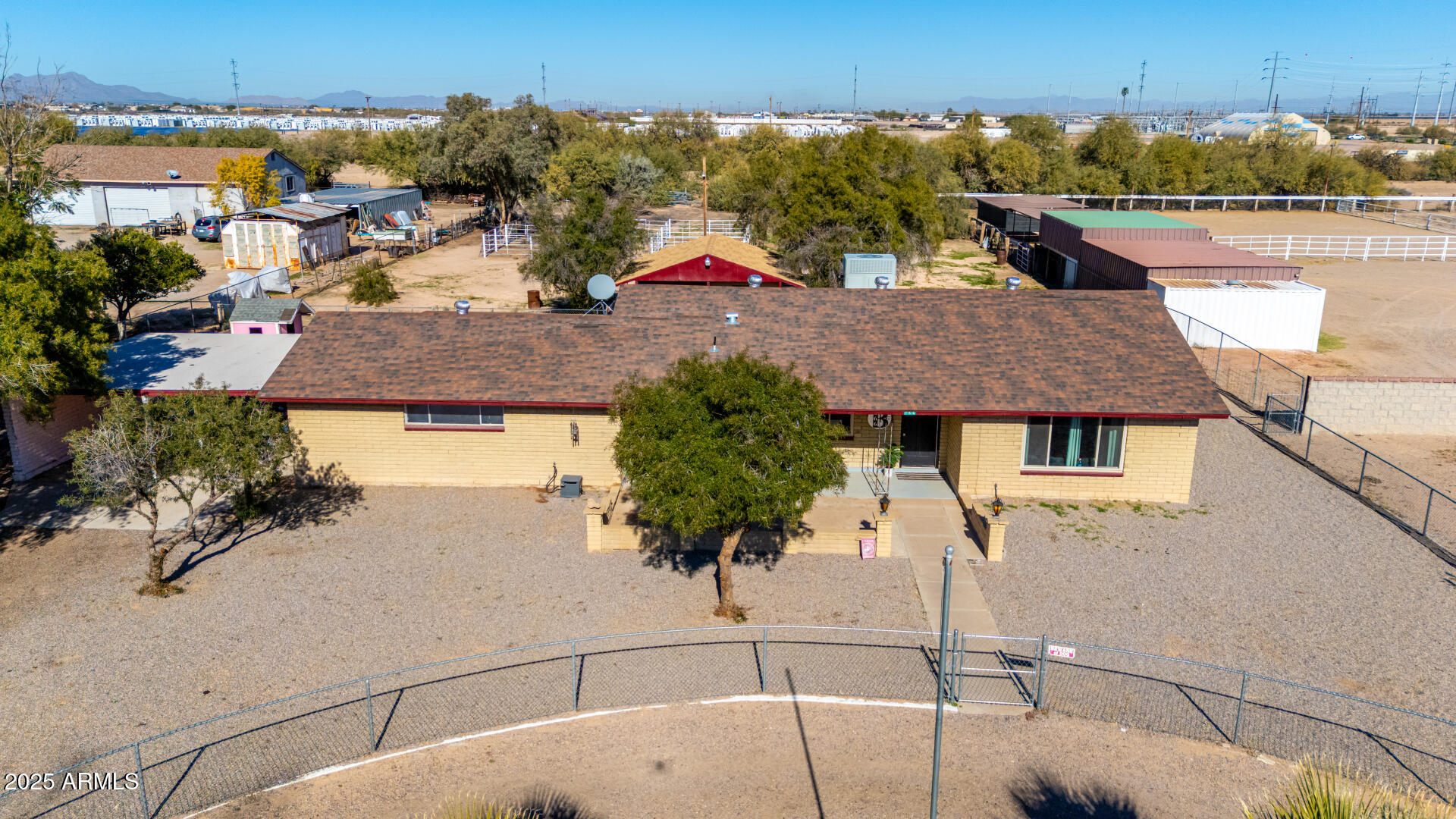 266 W CALLE TUBERIA
