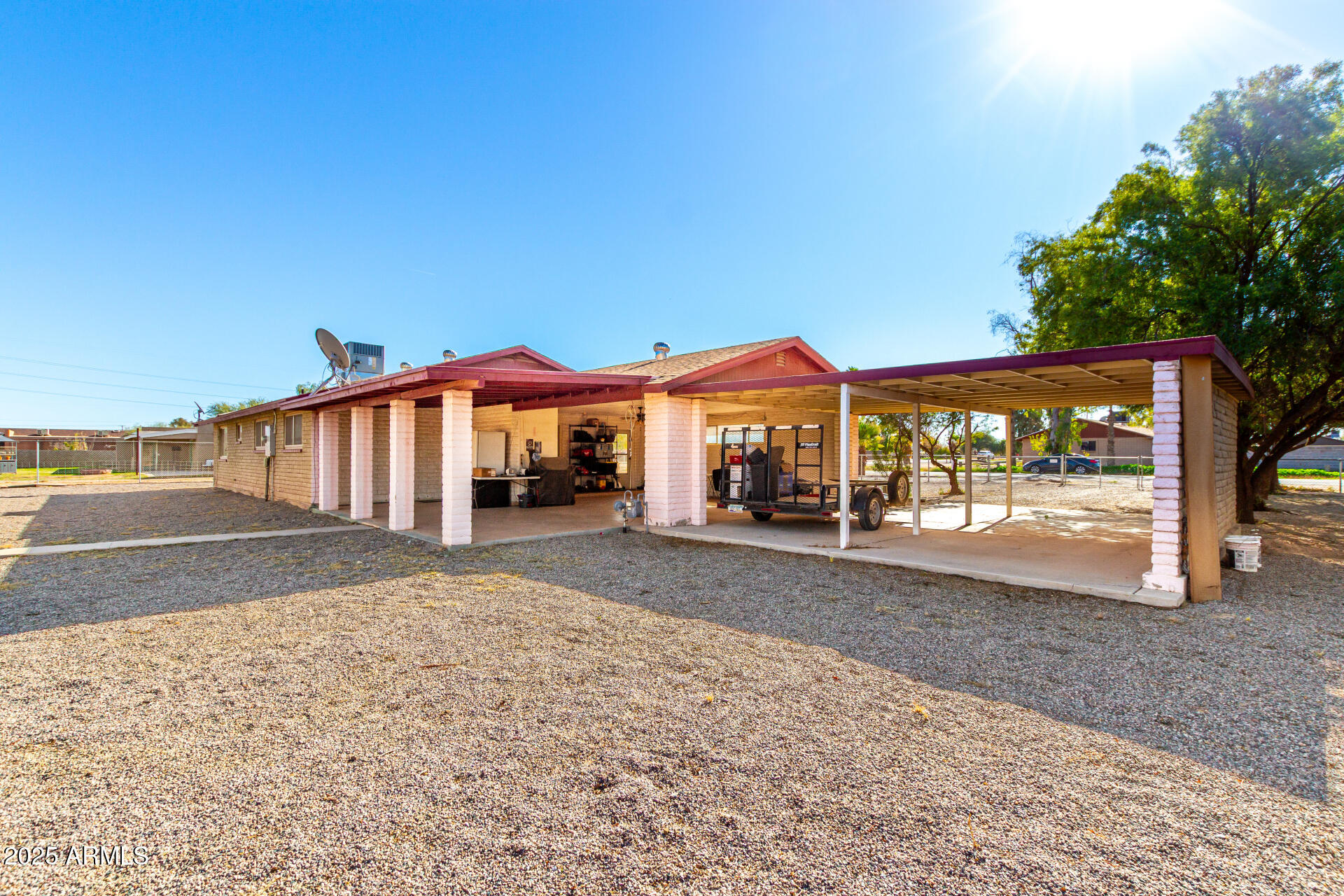 266 W CALLE TUBERIA