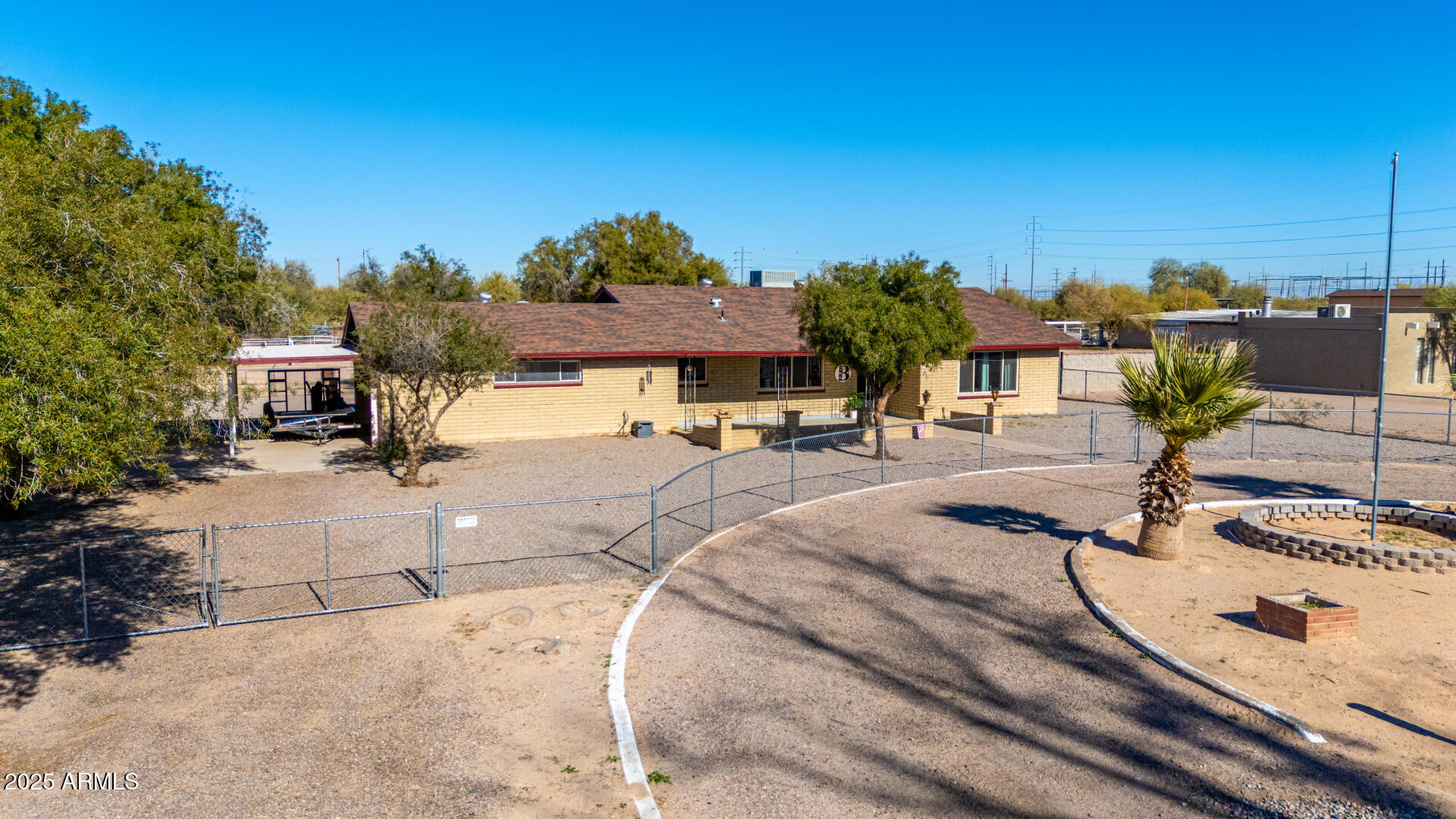 266 W CALLE TUBERIA