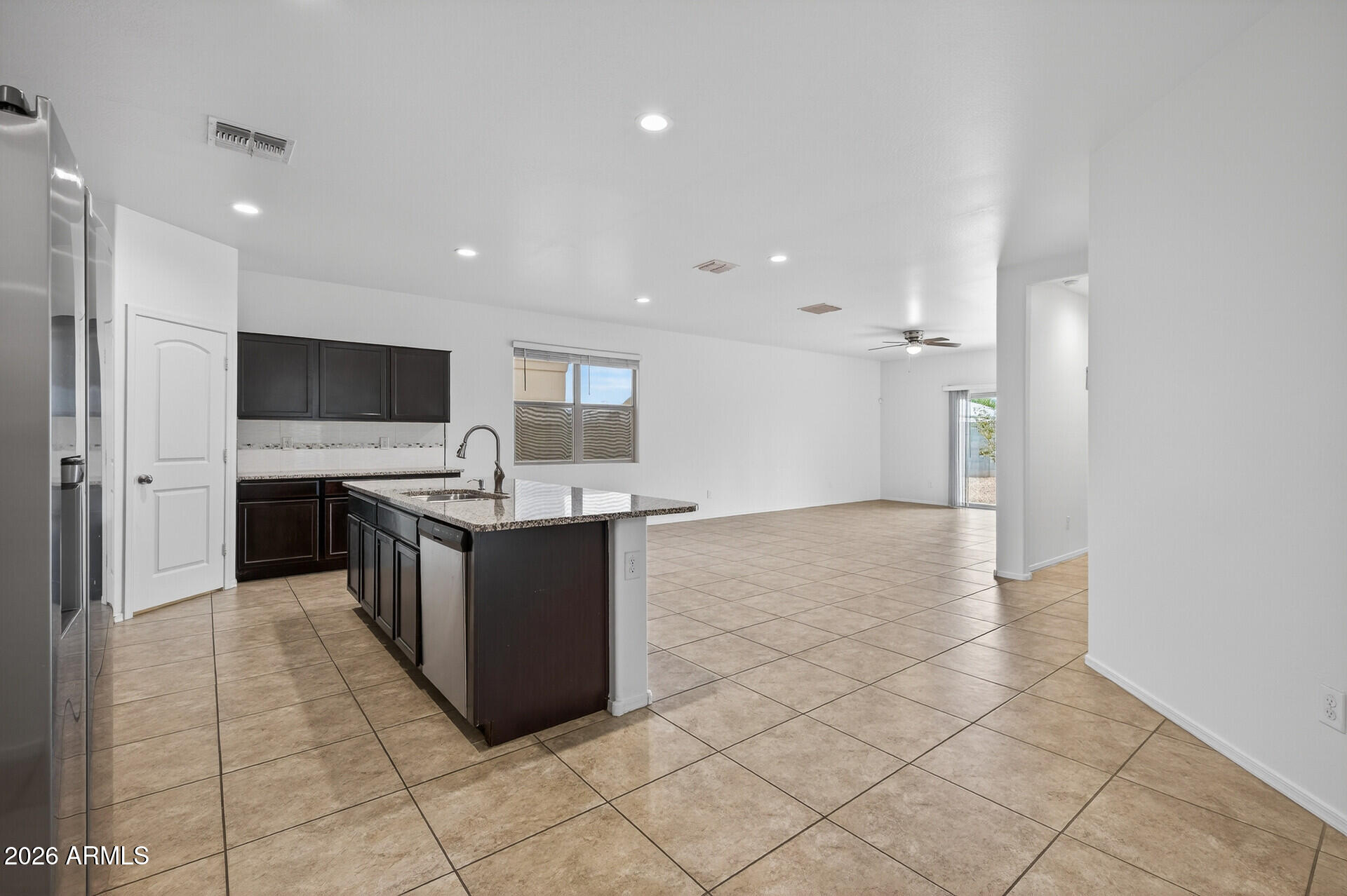 25641 W WINSTON Drive