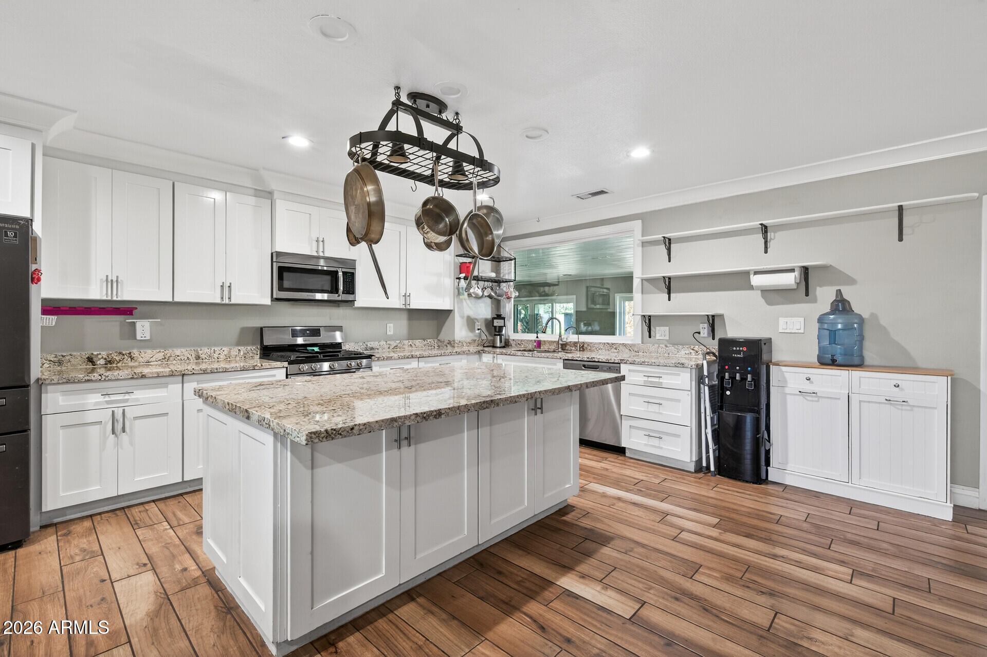 3710 E ARBOR Circle