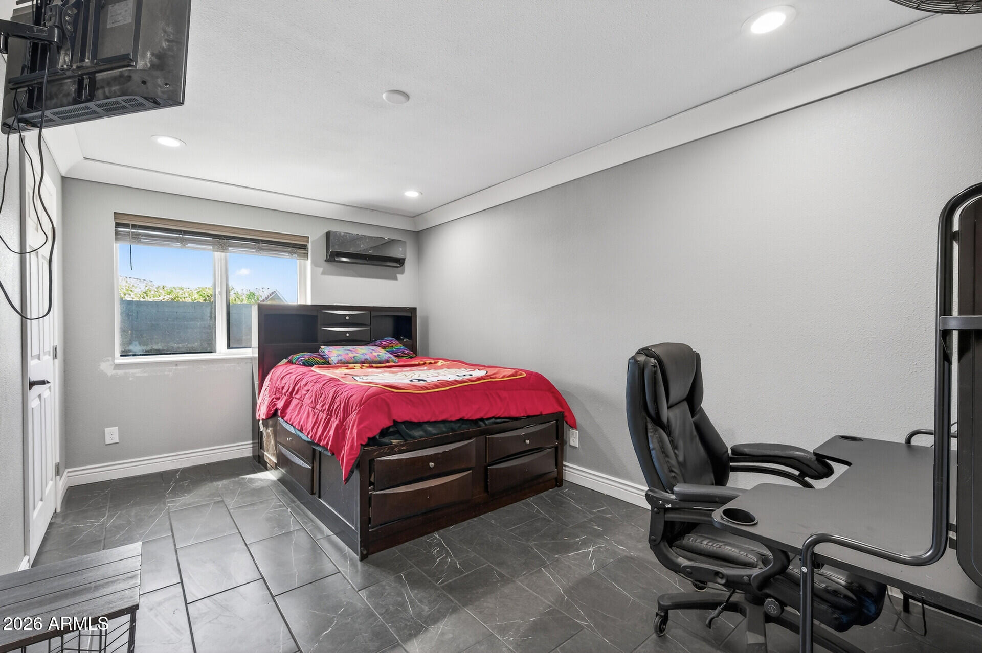 3710 E ARBOR Circle