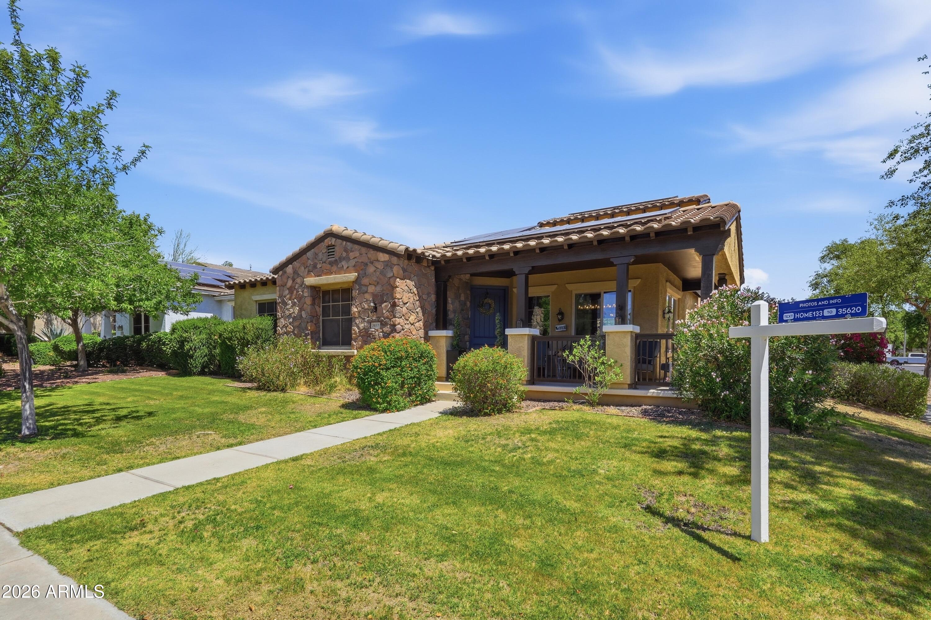 2877 N Heritage Street