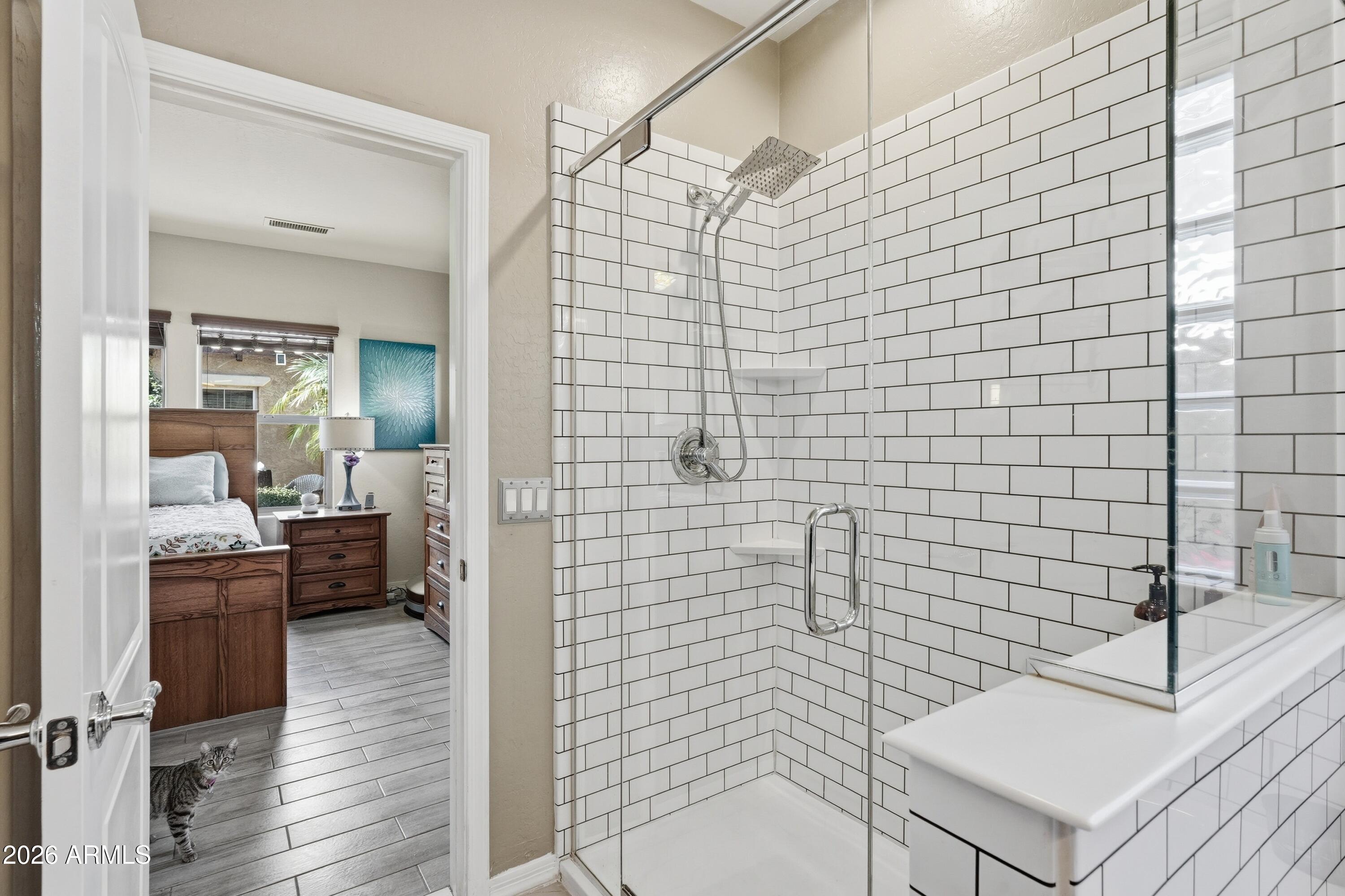 2877 N Heritage Street