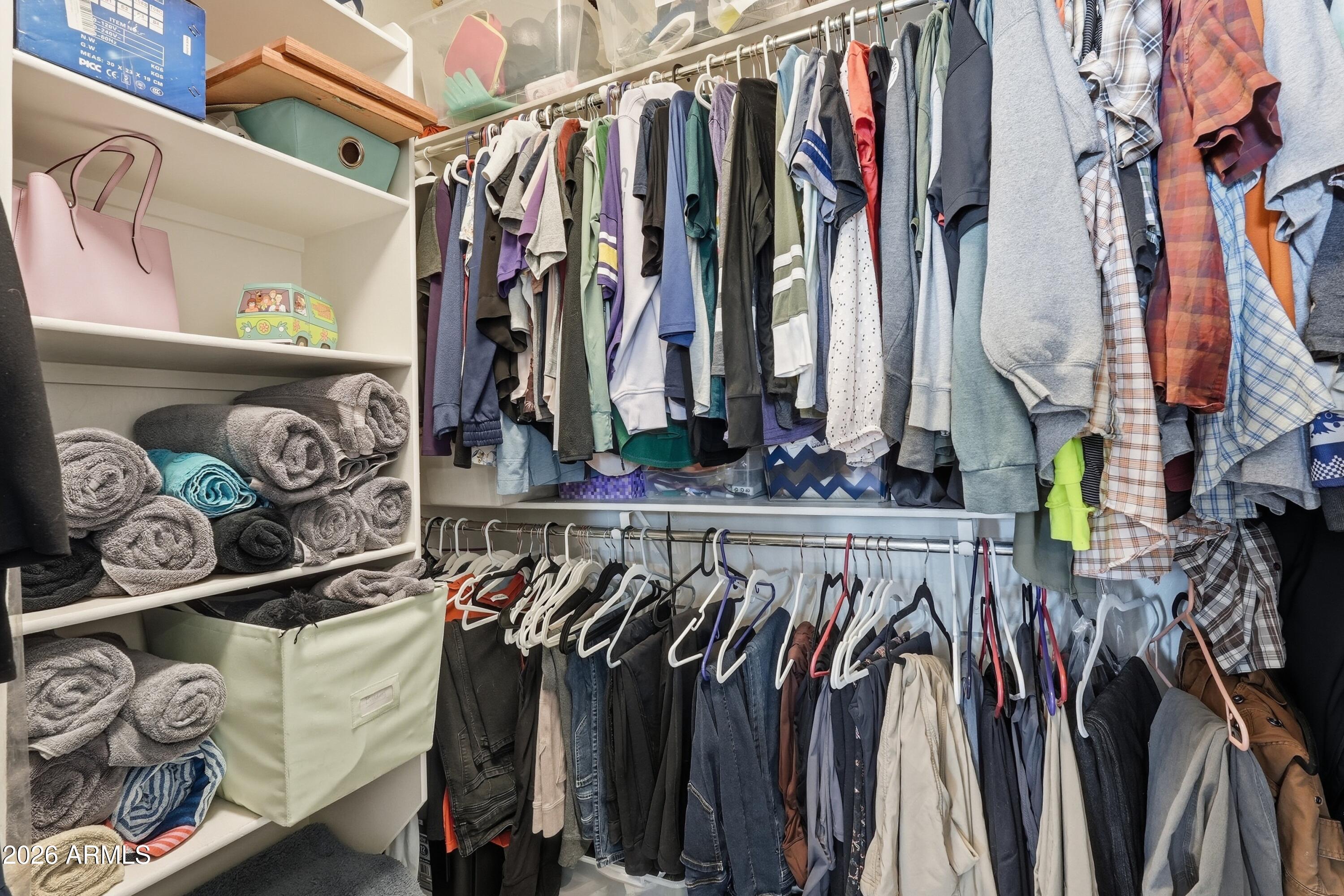 2877 N Heritage Street