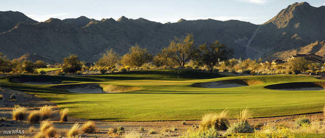 2877 N Heritage Street