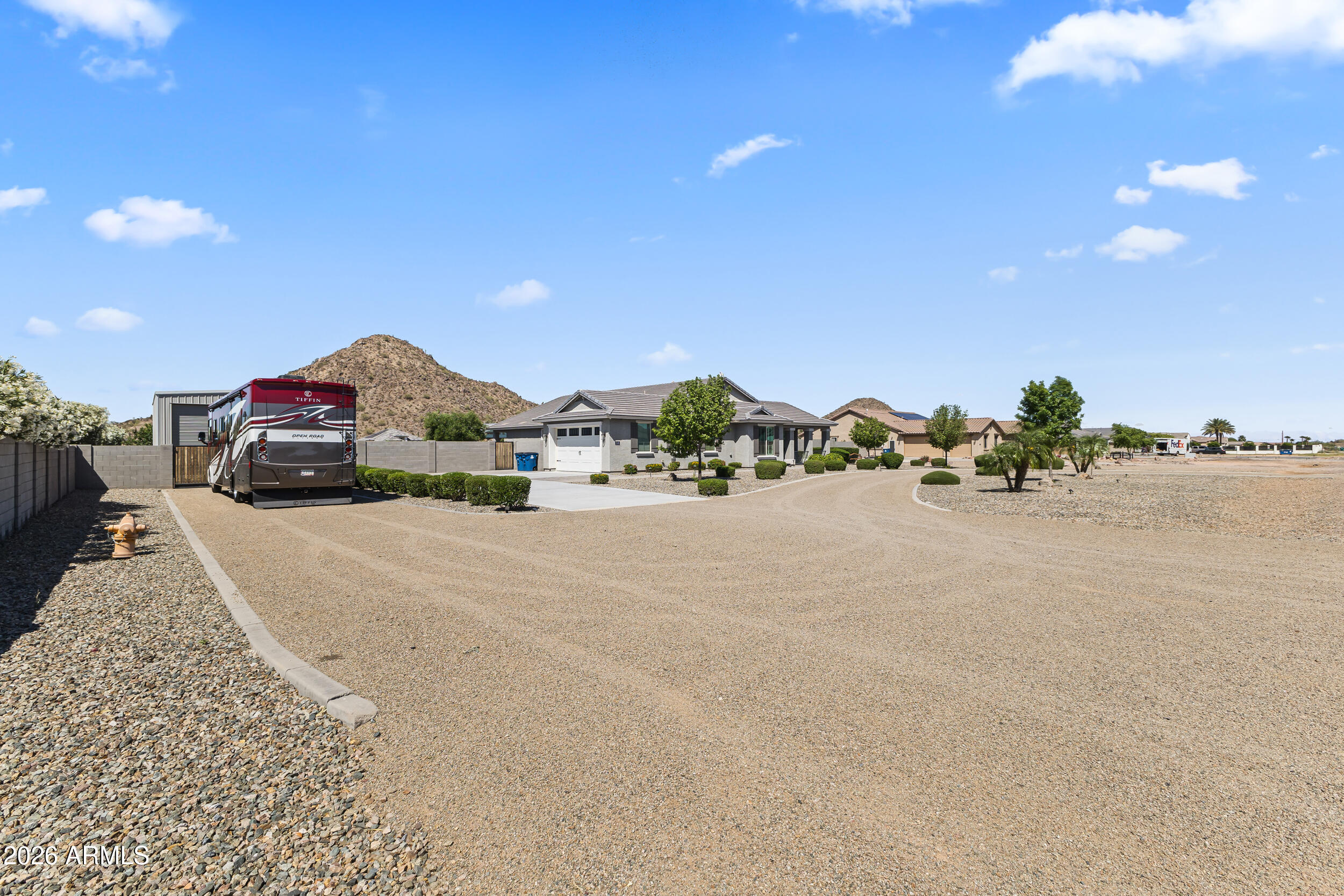 1648 W GAIL Road
