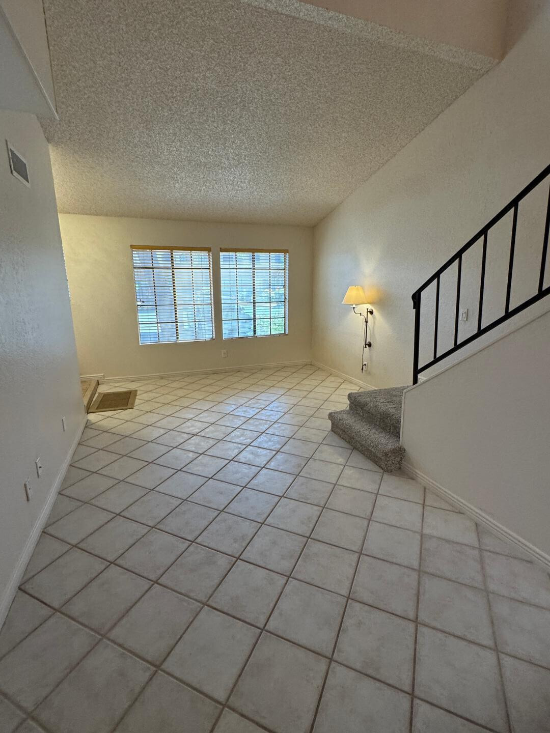 8625 E BELLEVIEW Place 1136