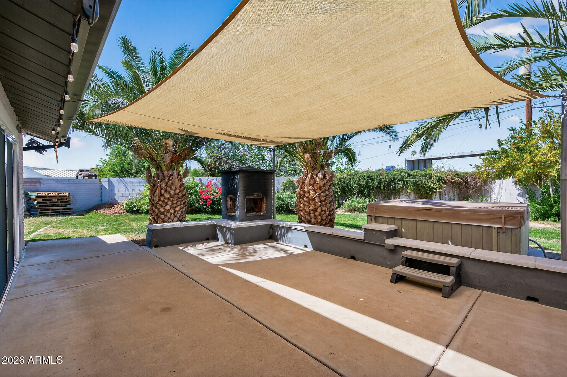 3710 E ARBOR Circle