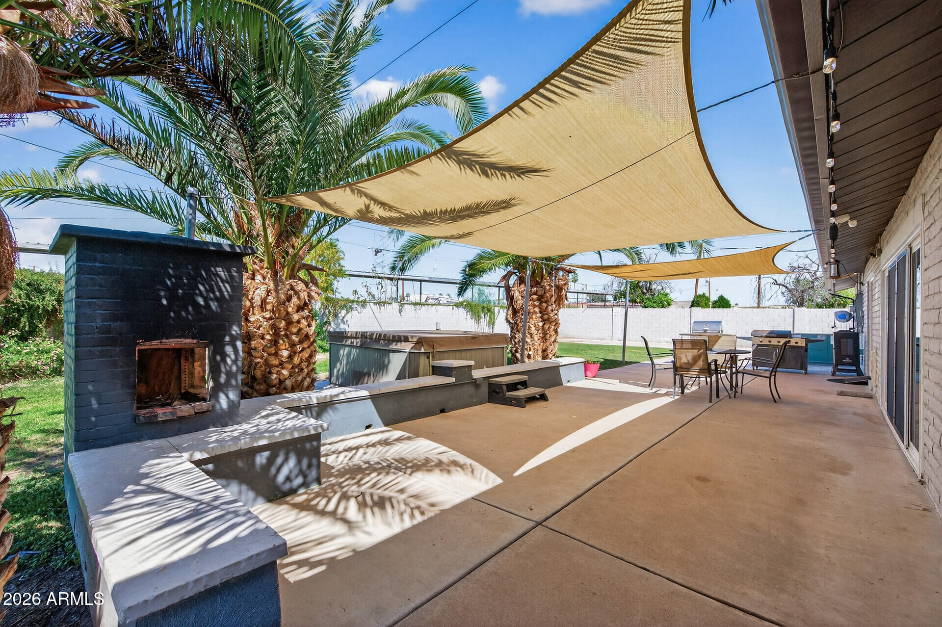 3710 E ARBOR Circle