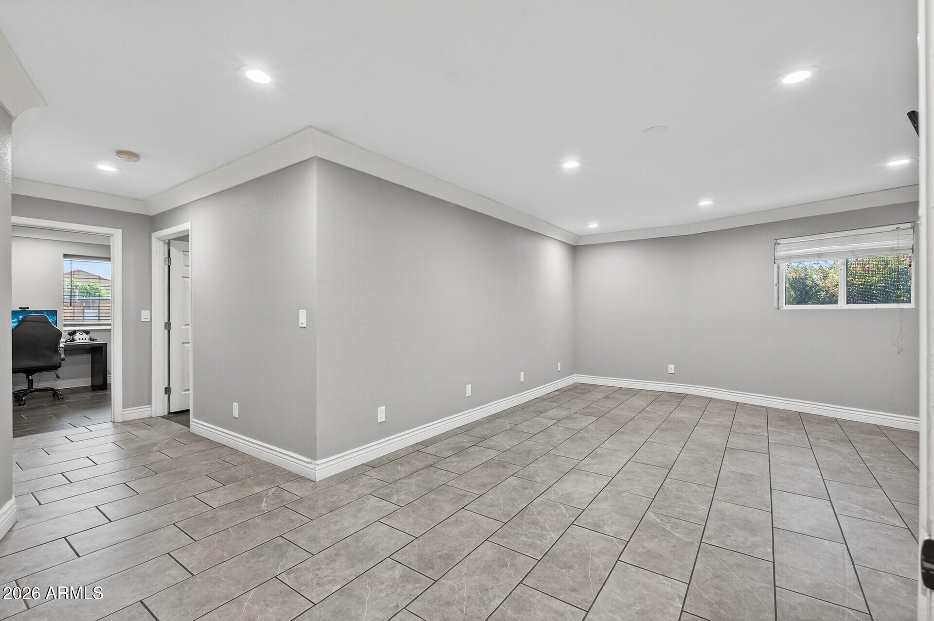 3710 E ARBOR Circle