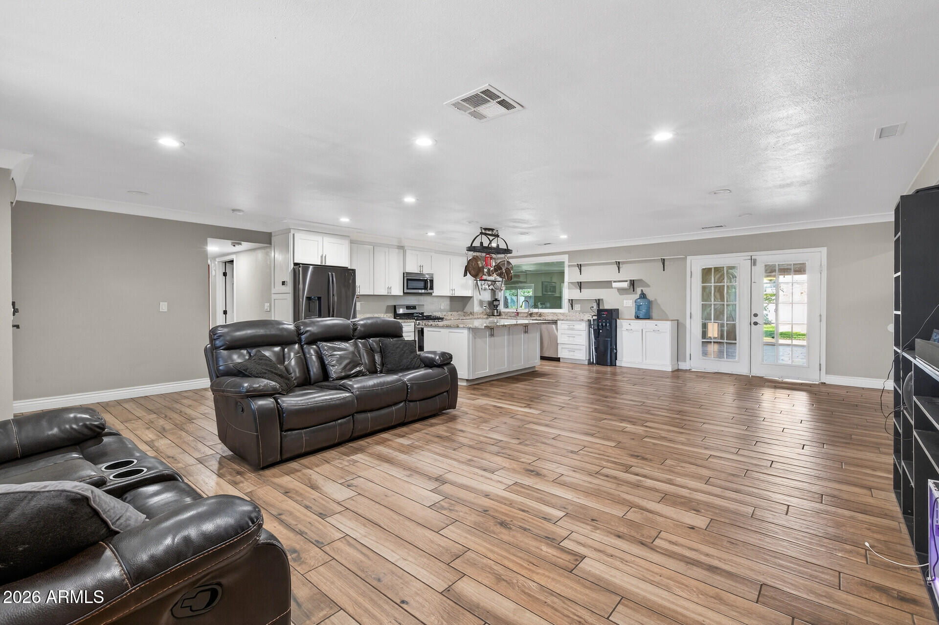 3710 E ARBOR Circle