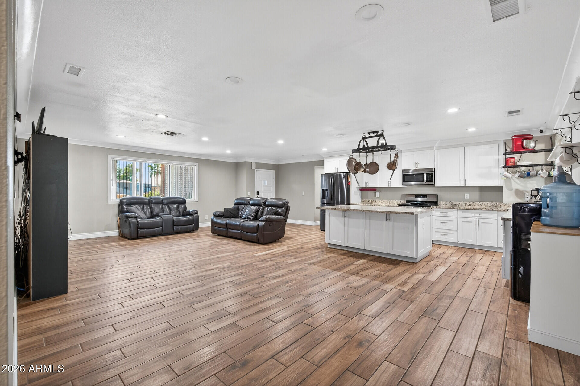 3710 E ARBOR Circle