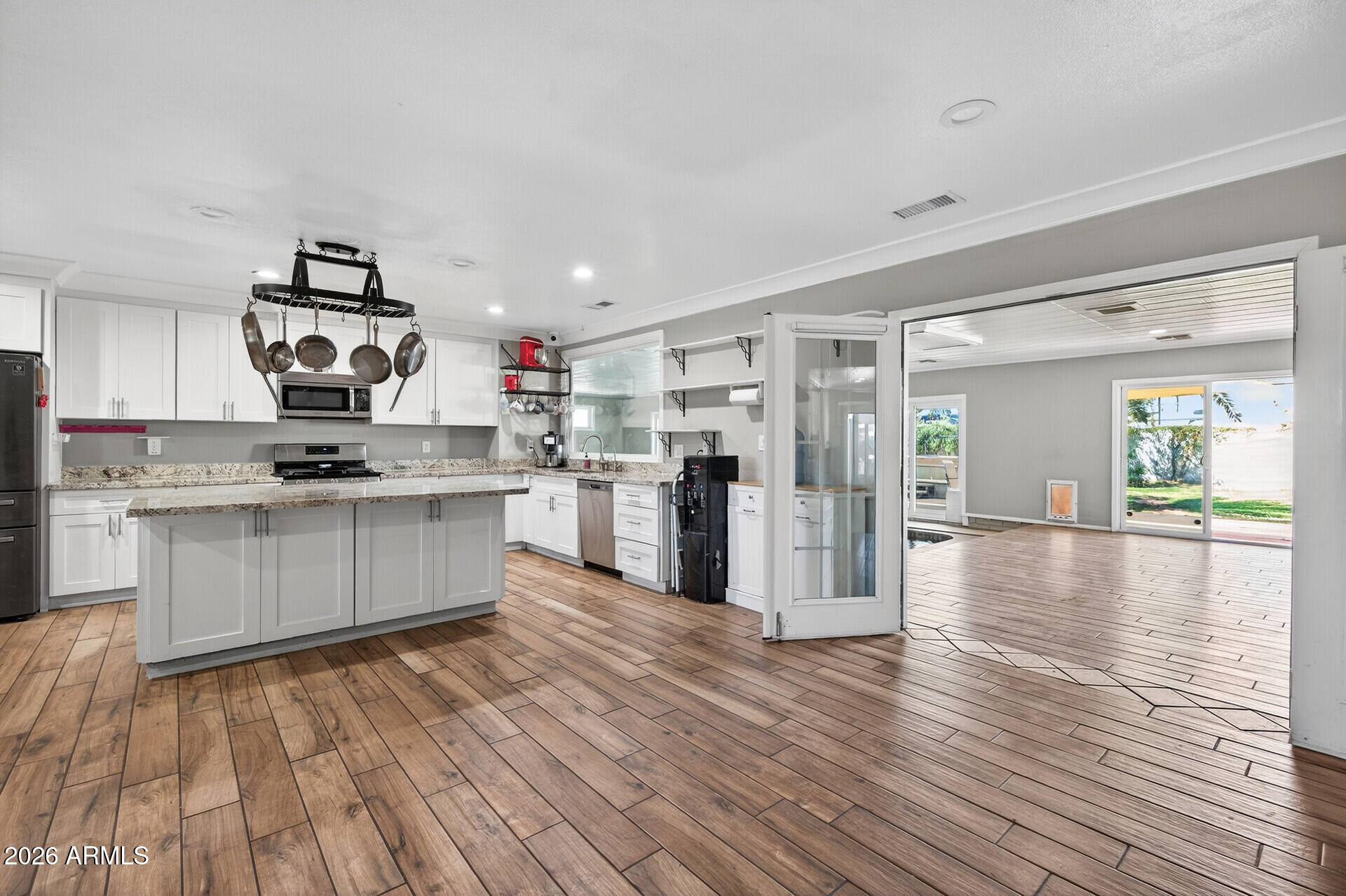 3710 E ARBOR Circle