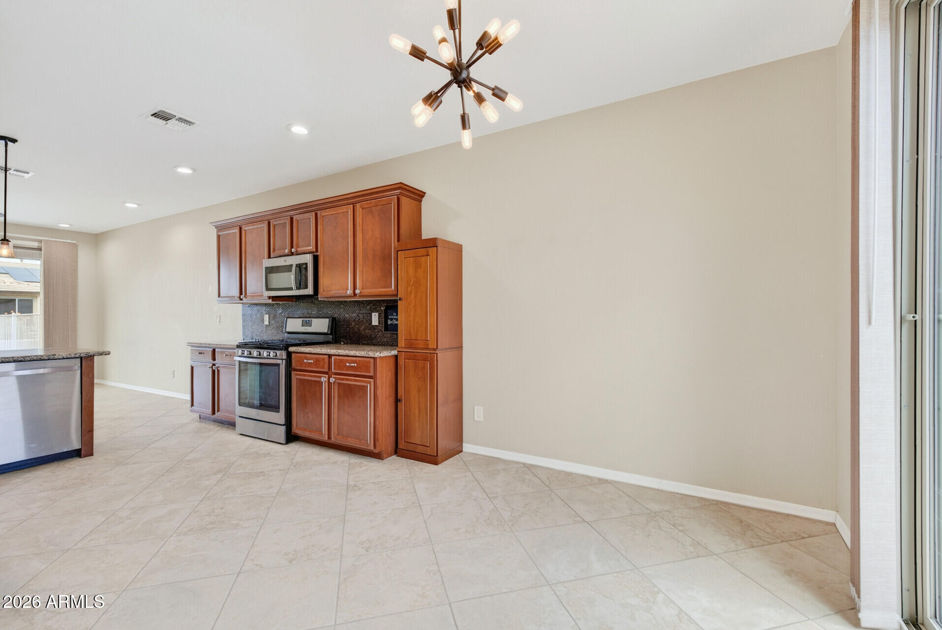 17546 W FAIRVIEW Street