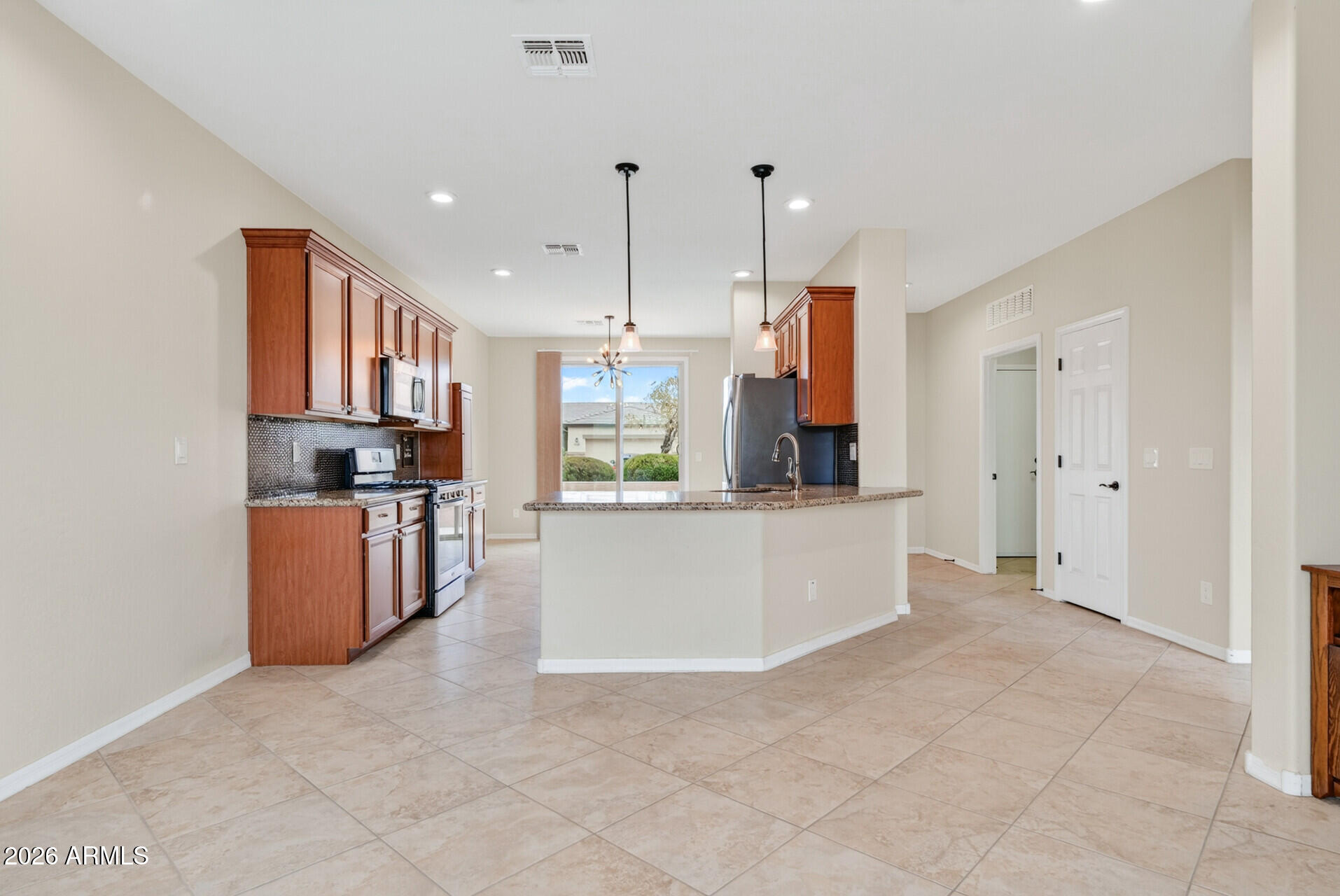 17546 W FAIRVIEW Street