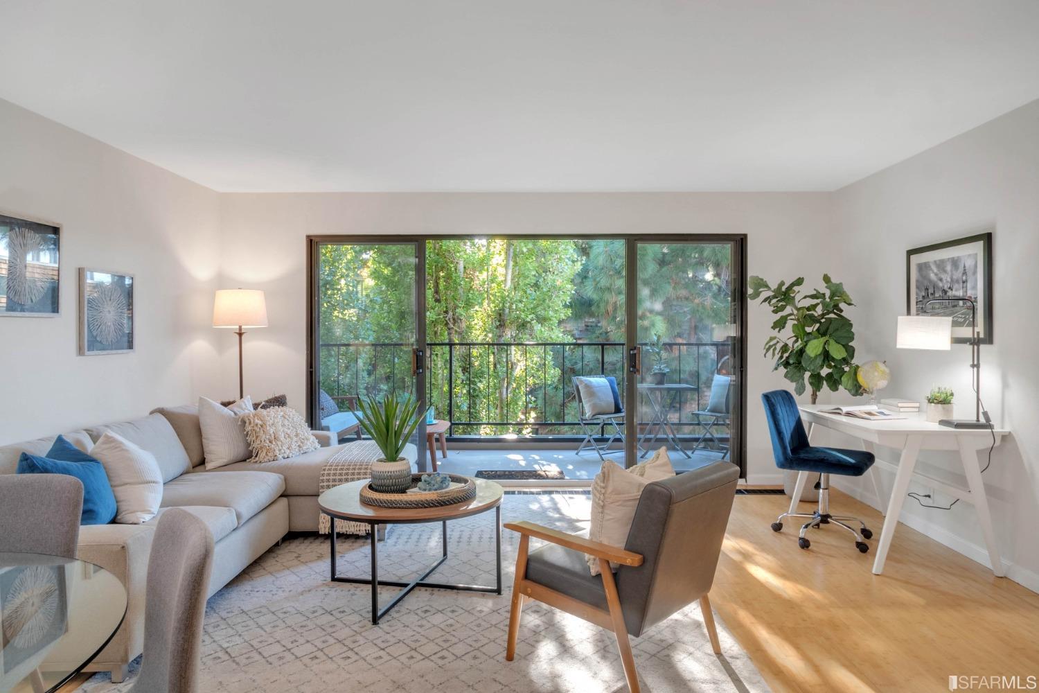 33 Midway Street Unit: 202