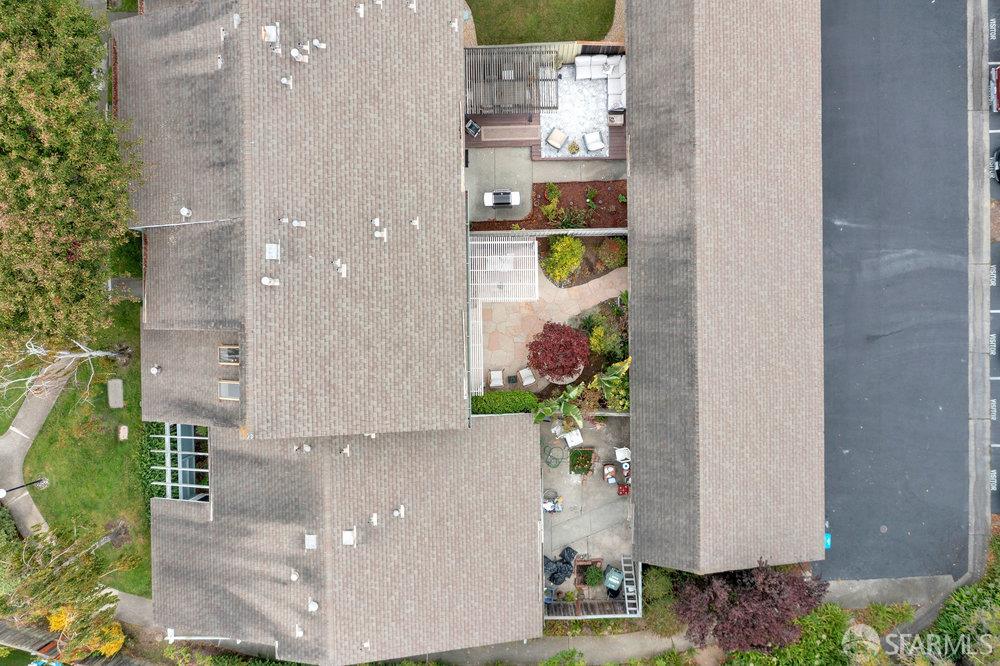 1074 Eagle Lane