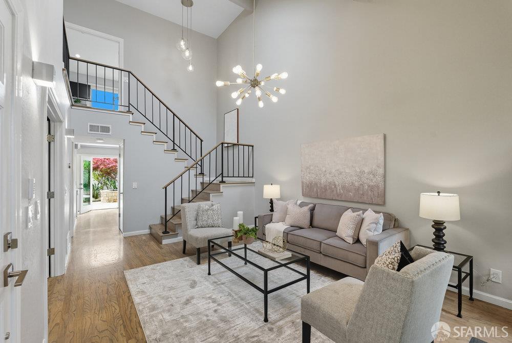 1074 Eagle Lane