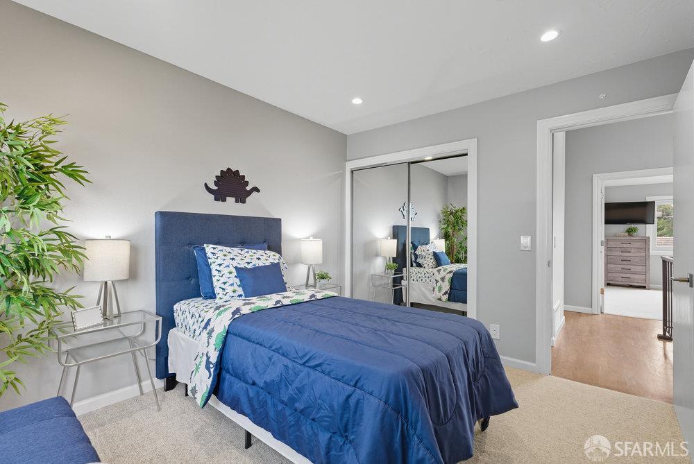 1074 Eagle Lane