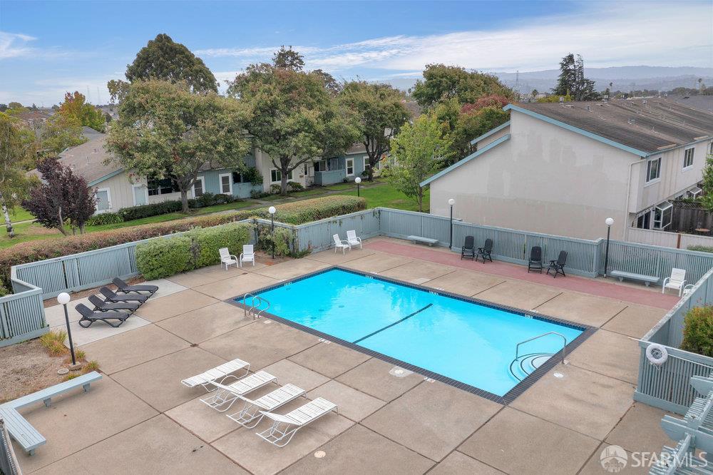 1074 Eagle Lane