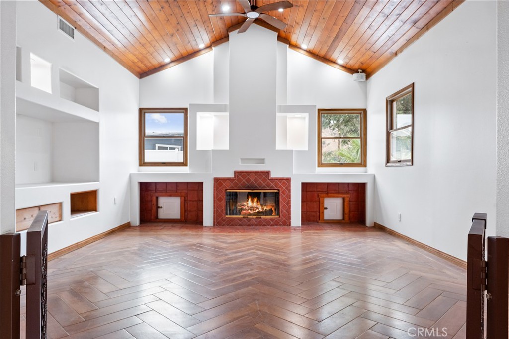 11431 Clybourn