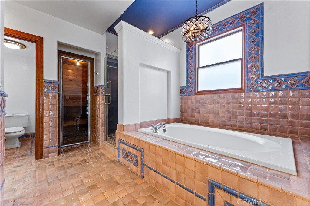 11431 Clybourn