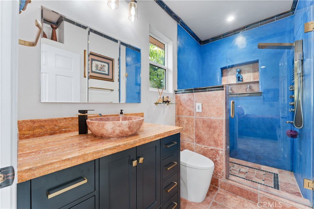 11431 Clybourn