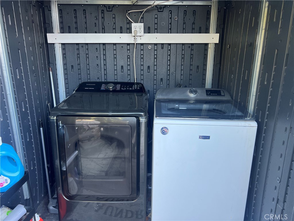 10485 La Sombra Avenue