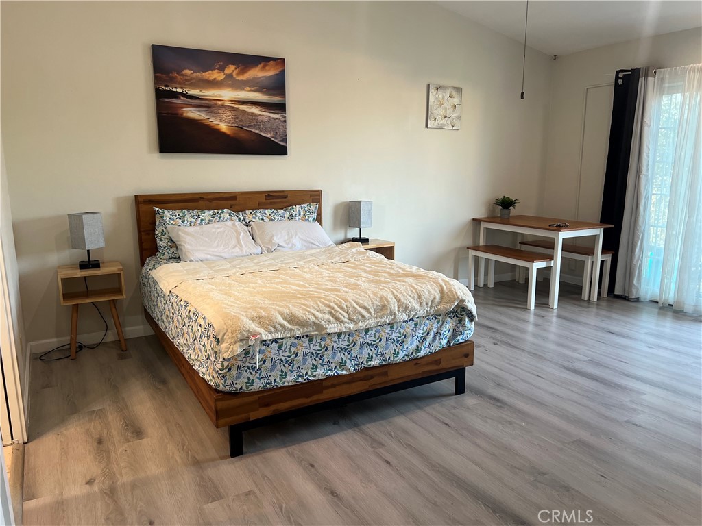 10485 La Sombra Avenue