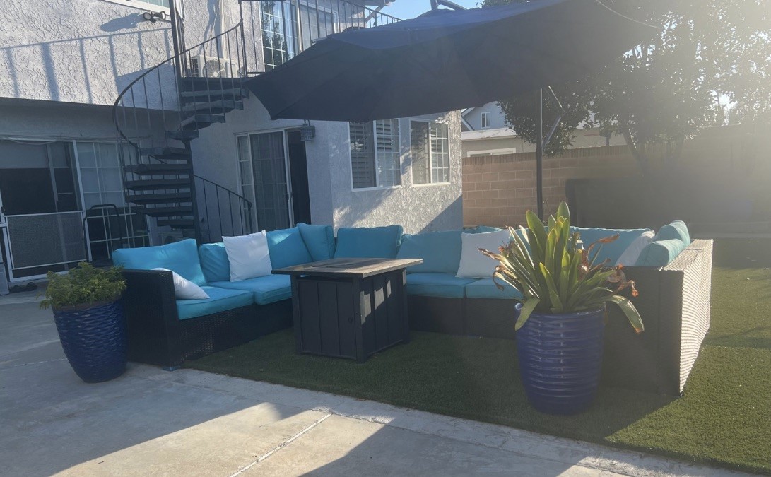 10485 La Sombra Avenue