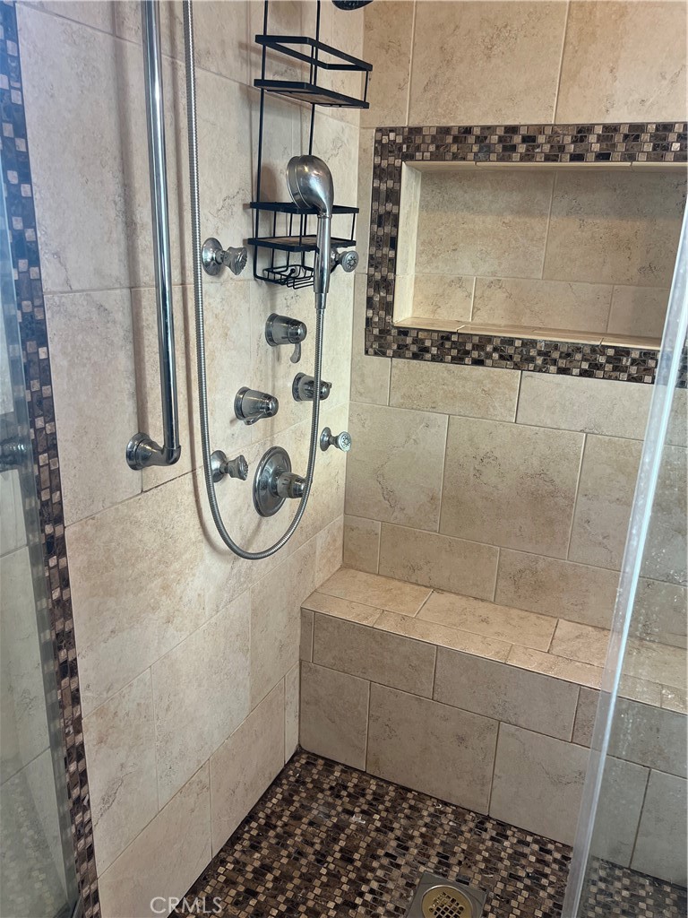 10485 La Sombra Avenue