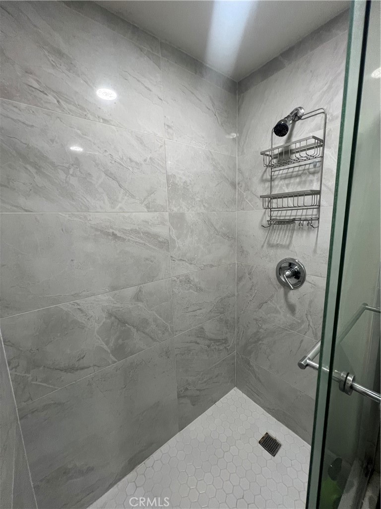 10485 La Sombra Avenue B